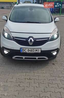Минивэн Renault Scenic 2015 в 