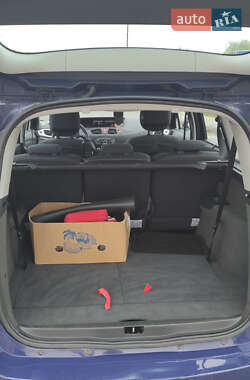 Минивэн Renault Scenic 2009 в 