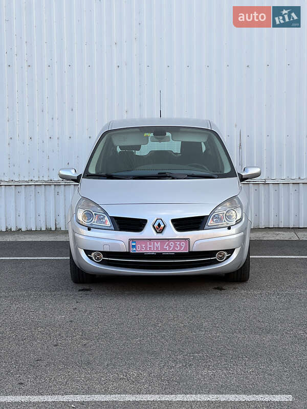 Минивэн Renault Scenic 2008 в 