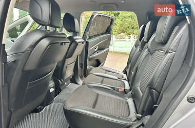 Минивэн Renault Scenic 2017 в 
