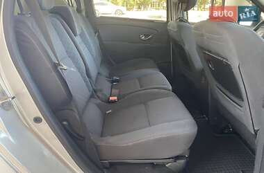 Минивэн Renault Scenic 2010 в 