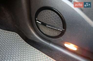 Минивэн Renault Scenic 2011 в 