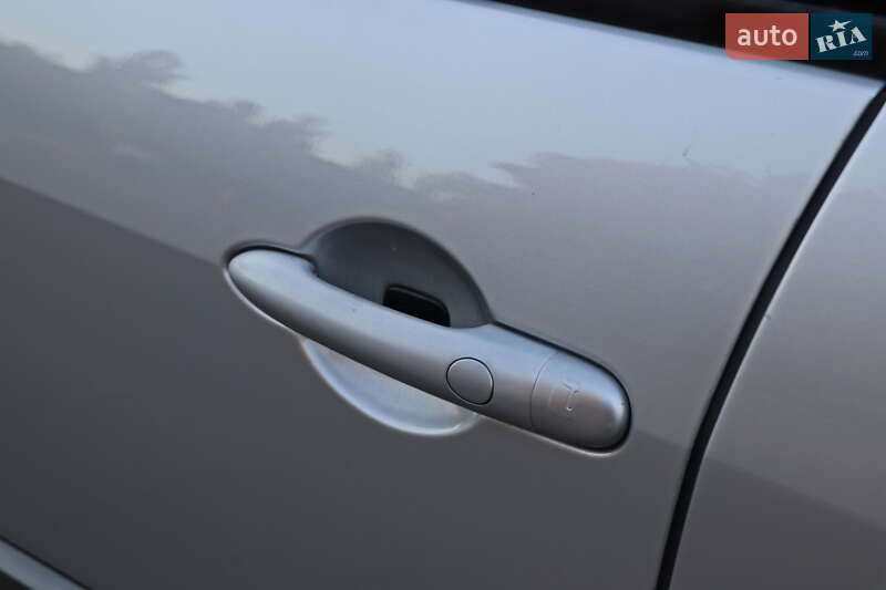 Минивэн Renault Scenic 2005 в Кременчуге фото 7 Минивэн Renault Scenic 2005 в Кременчуге