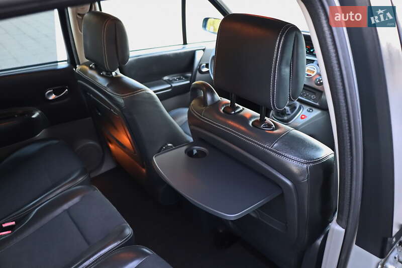 Минивэн Renault Scenic 2005 в Кременчуге фото 19 Минивэн Renault Scenic 2005 в Кременчуге