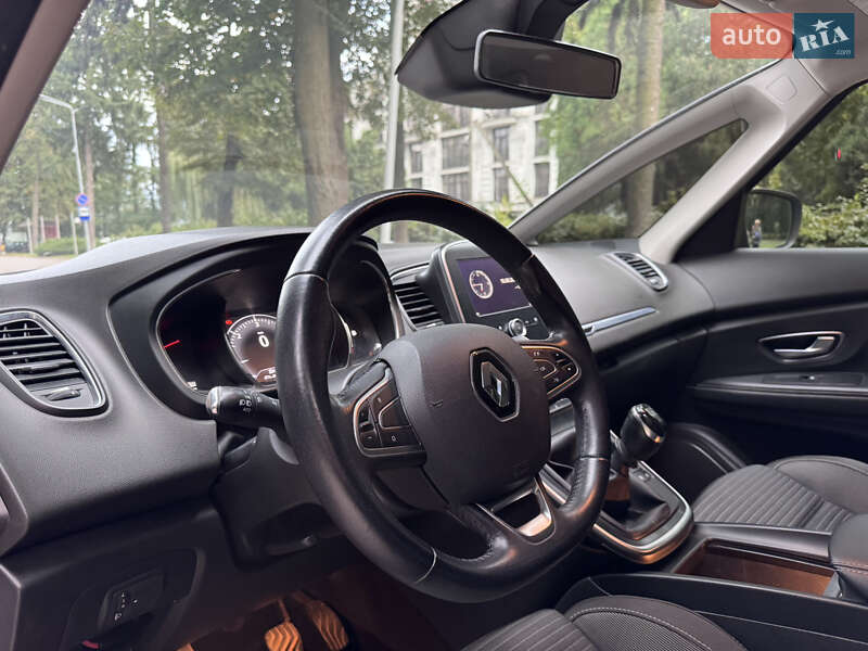 Минивэн Renault Scenic 2017 в Черновцах
