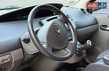 Минивэн Renault Scenic 2005 в 