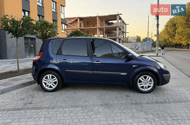 Минивэн Renault Scenic 2005 в 