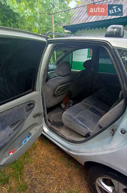 Минивэн Renault Scenic 2000 в 