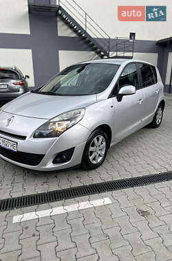 Минивэн Renault Scenic 2011 в Львове