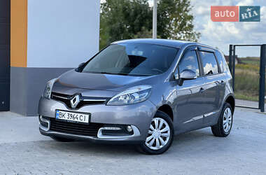 Минивэн Renault Scenic 2013 в 