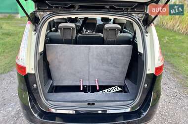 Минивэн Renault Scenic 2014 в 