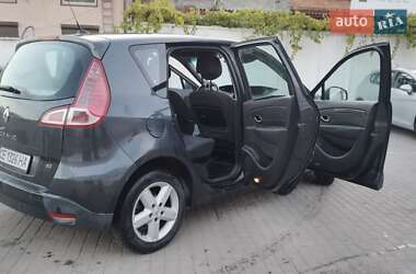 Минивэн Renault Scenic 2010 в 