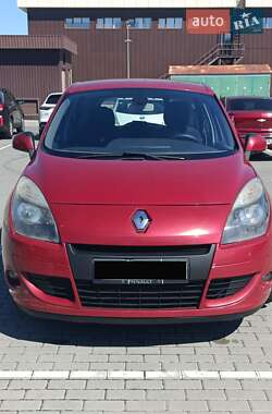 Мінівен Renault Scenic 2011 в Черкасах