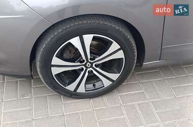 Минивэн Renault Scenic 2011 в 