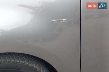 Минивэн Renault Scenic 2011 в 
