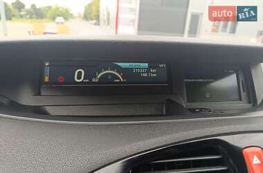 Минивэн Renault Scenic 2011 в 