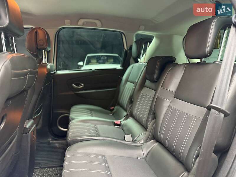 Минивэн Renault Scenic 2012 в Черновцах