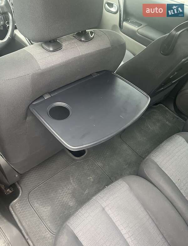 Минивэн Renault Scenic 2008 в Хырове фото 42 Минивэн Renault Scenic 2008 в Хырове