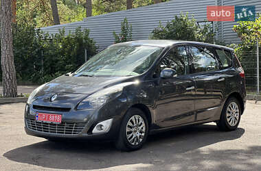 Минивэн Renault Scenic 2009 в 