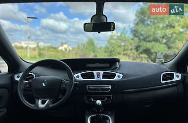 Минивэн Renault Scenic 2009 в 