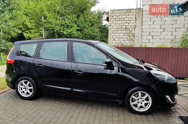 Мінівен Renault Scenic 2012 в 
