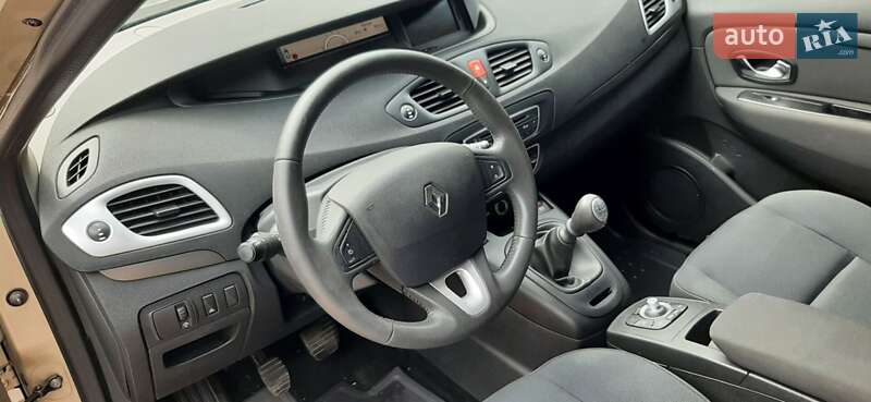 Минивэн Renault Scenic 2011 в Овруче