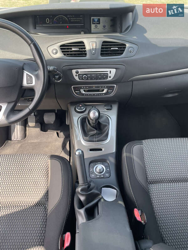 Минивэн Renault Scenic 2013 в Калуше