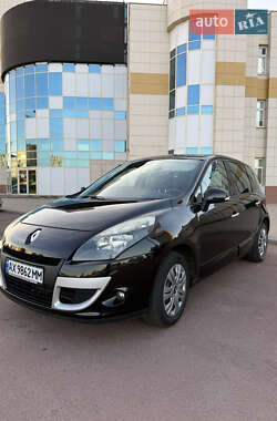 Минивэн Renault Scenic 2010 в Харькове