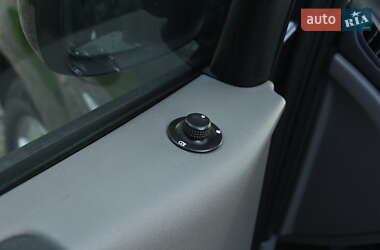 Минивэн Renault Scenic 2006 в 