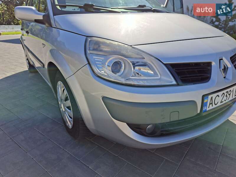 Минивэн Renault Scenic 2007 в Луцке