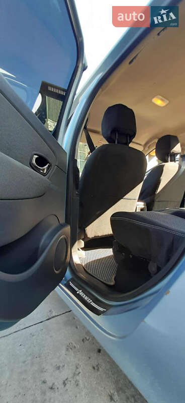 Минивэн Renault Scenic 2011 в Славуте фото 6 Минивэн Renault Scenic 2011 в Славуте