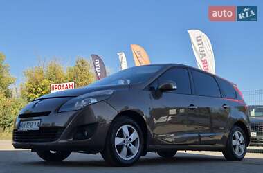 Минивэн Renault Scenic 2010 в 