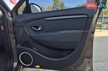 Минивэн Renault Scenic 2010 в 