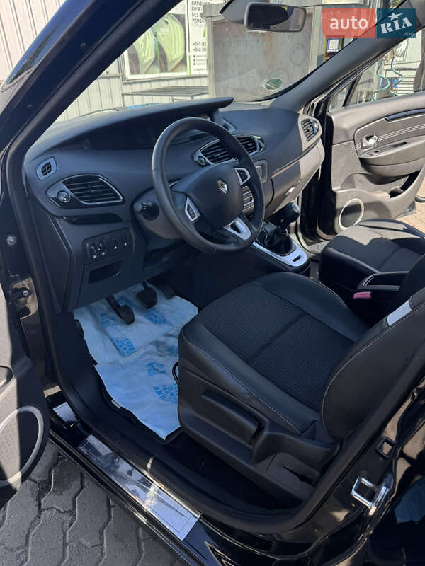 Минивэн Renault Scenic 2011 в Луцке
