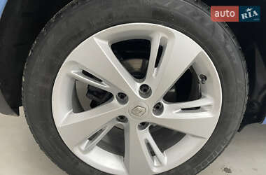 Минивэн Renault Scenic 2013 в 