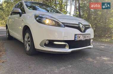 Минивэн Renault Scenic 2014 в 