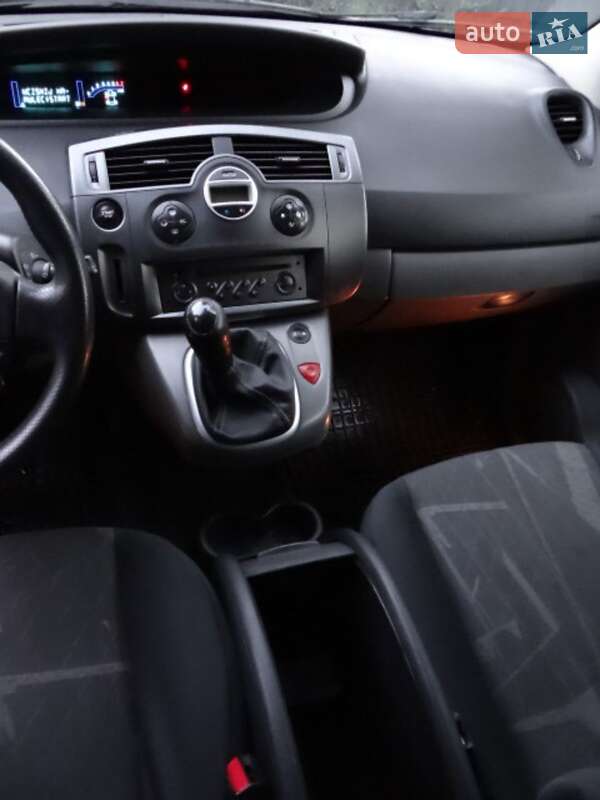 Минивэн Renault Scenic 2005 в Черкассах