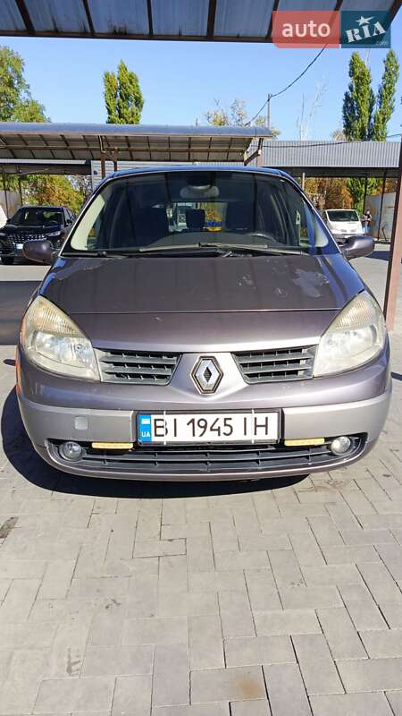 Минивэн Renault Scenic 2004 в 