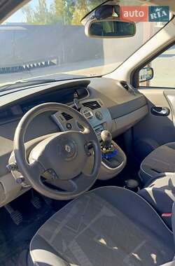 Минивэн Renault Scenic 2004 в 