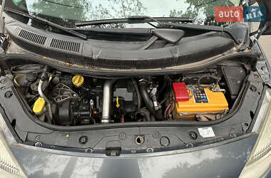 Минивэн Renault Scenic 2006 в 