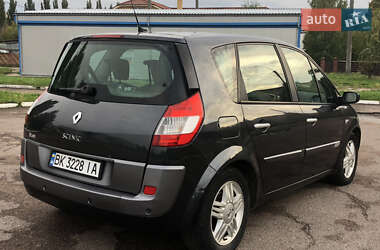 Минивэн Renault Scenic 2005 в 