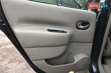 Минивэн Renault Scenic 2005 в 