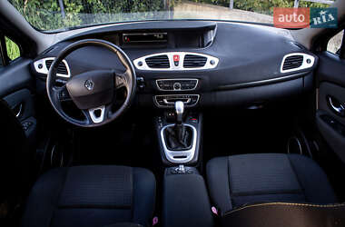 Минивэн Renault Scenic 2010 в 