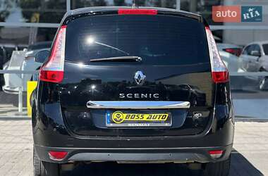 Минивэн Renault Scenic 2012 в 