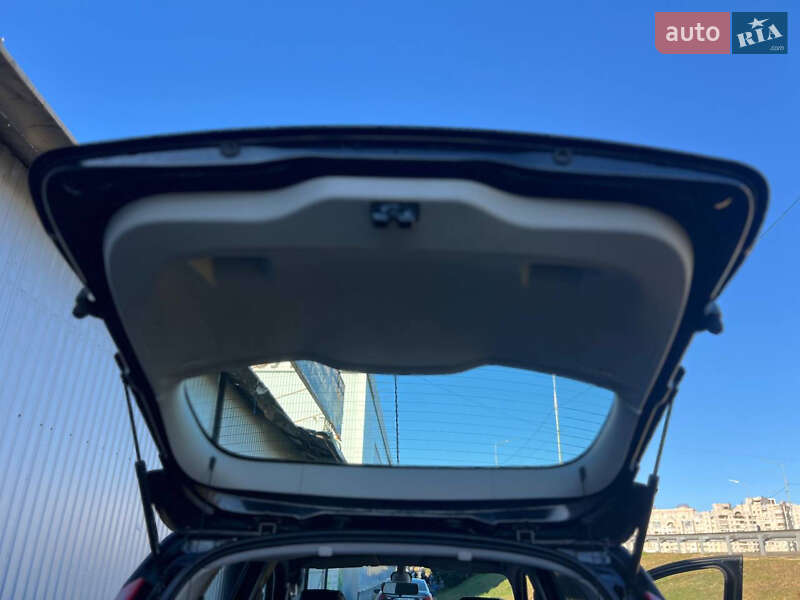 Минивэн Renault Scenic 2011 в Киеве фото 43 Минивэн Renault Scenic 2011 в Киеве