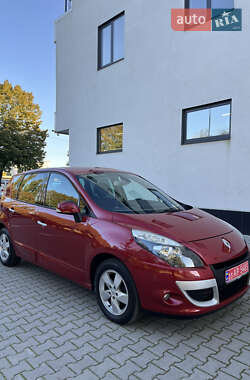 Мінівен Renault Scenic 2011 в Хмельницькому