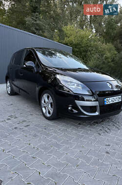 Минивэн Renault Scenic 2011 в Дрогобыче