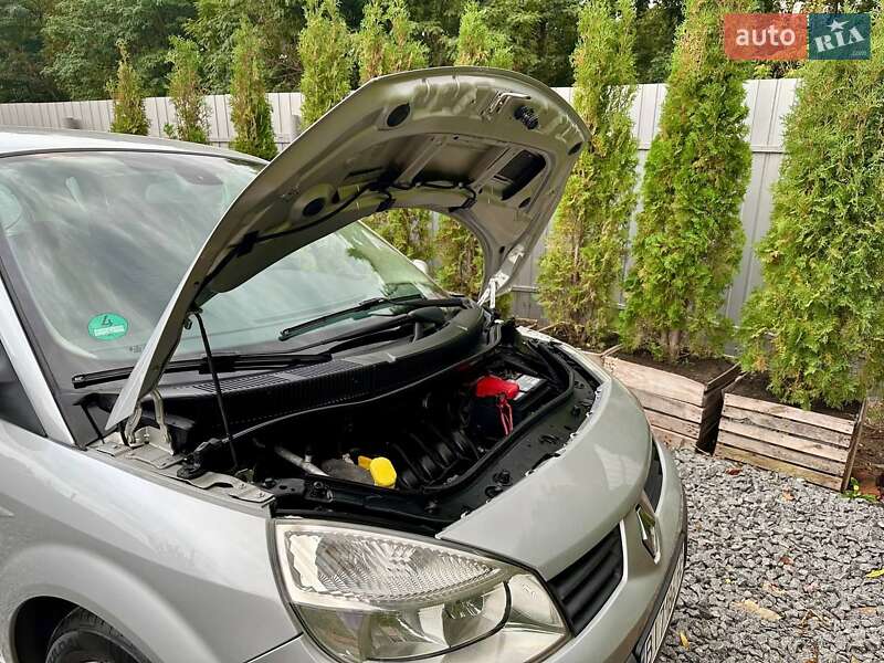 Минивэн Renault Scenic 2005 в Полтаве