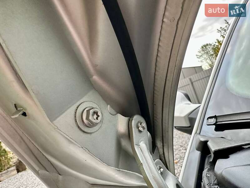 Минивэн Renault Scenic 2005 в Полтаве