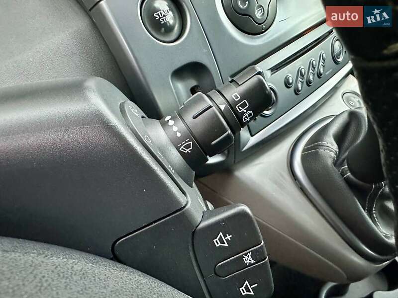 Минивэн Renault Scenic 2005 в Полтаве